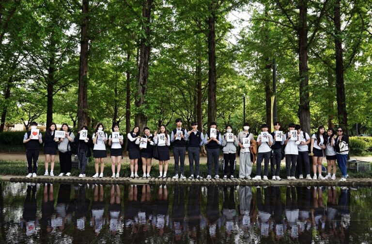 성수동에서 미래를 찾다!  문산수억고 고3, 205명 ‘사계절공정여행’과 함께  게임/지속가능성 등 5대 영역 진로 현장 워크숍진행